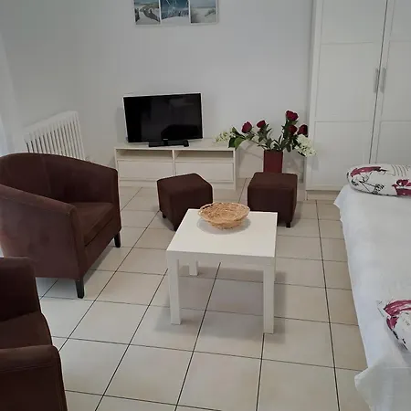 A L'ombre De L'albizia - * Aytré