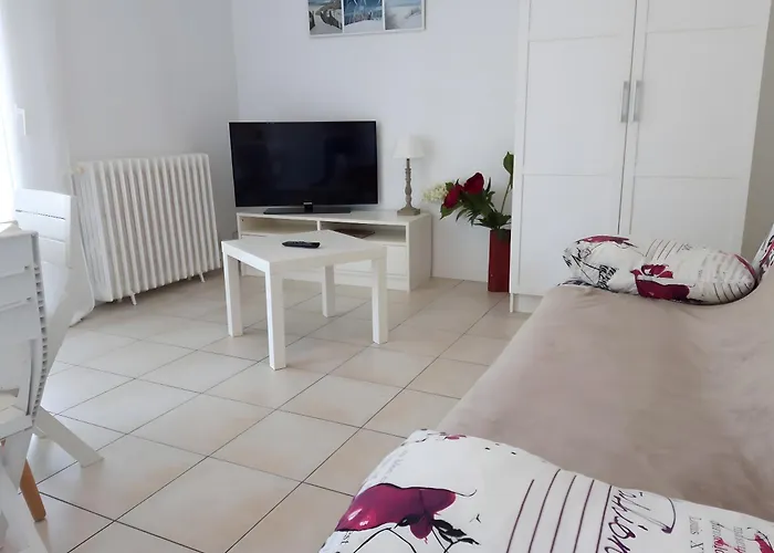 Сasa de vacaciones A L'ombre De L'albizia - *